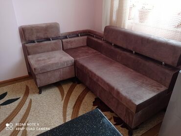 Künc divan