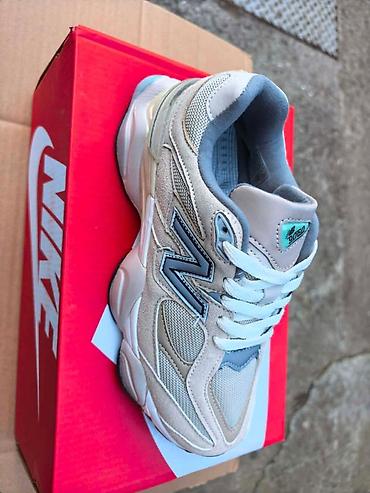 Patike: NB 9060
A klasa
36-46
 4500 din
SO — 5