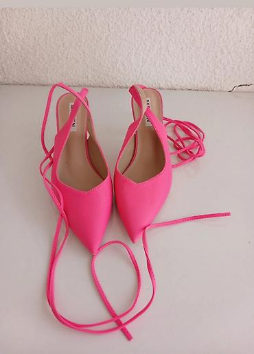 guess cipele salonke: Nove salonke, veličina 39. Unutrasnje gaziste 25cm. - Model: špic — 4