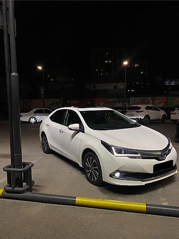 Toyota: Toyota Corolla: 2019 г., Гибрид, Седан — 1