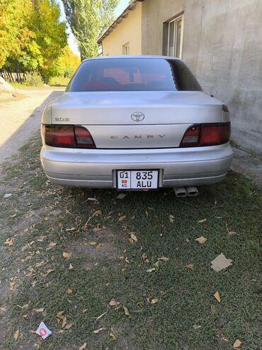 ала бука машина базар: Toyota Camry: 1993 г., 2.2 л, Механика, Газ, Седан