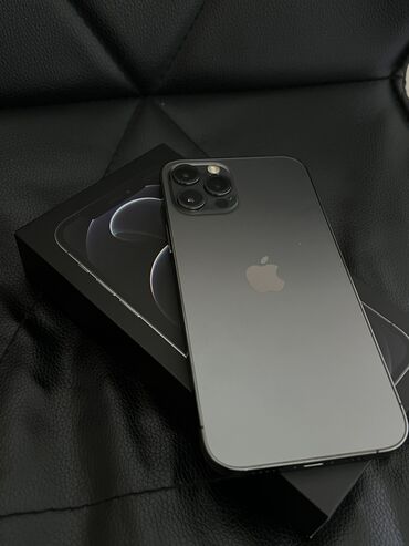 Apple iPhone: IPhone 12 Pro, Б/у, 256 ГБ, Graphite, Зарядное устройство, Защитное стекло, Чехол, 100 %