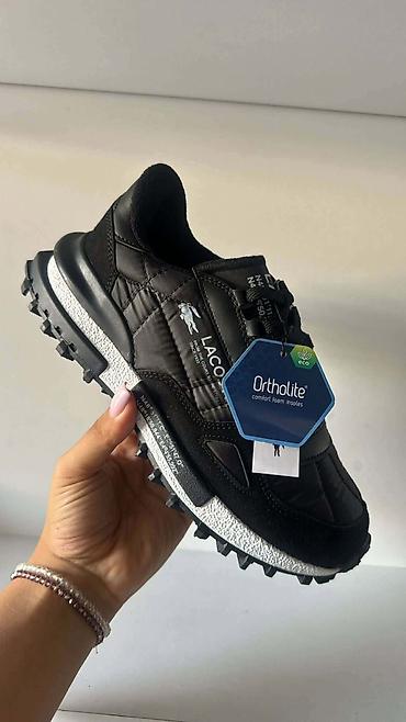 lacoste bela majica: Lacoste patike – lifestyle/trail hibrid - Model sa prepoznatljivim — 7