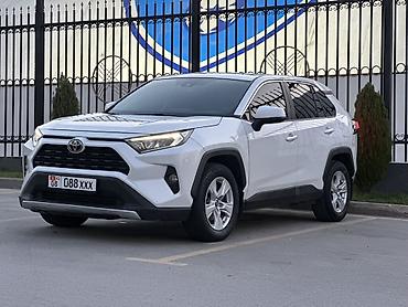 spark 1: Toyota RAV4: 2022 г., 2 л, Автомат, Бензин, Кроссовер — 3