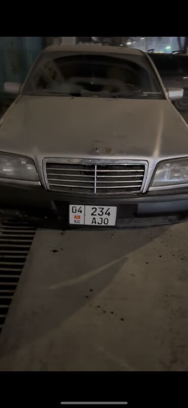 спринтер 1995: Mercedes-Benz C-Class: 1995 г., 1.8 л, Механика, Бензин, Седан