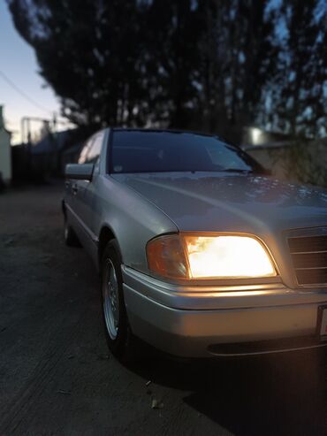 subaru forester машыны: Mercedes-Benz C 180: 1993 г., 1.8 л, Автомат, Бензин, Седан