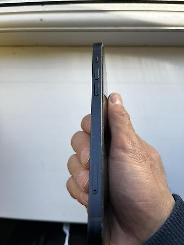 адаптер на айфон: IPhone 12, 64 ГБ, модель MGJ53RU/A Трещины на защитном стекле — 4