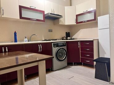 Uzunmüddətli kirayə mənzillər: 9-cu mikrorayonda Bolmartın yanında 18 mərtəbəli binanın 11-ci -da lalafo.az — 6 Uzunmüddətli kirayə mənzillər: 9-cu mikrorayonda Bolmartın yanında 18 mərtəbəli binanın 11-ci — 6