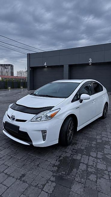бензостанция: Toyota Prius: 2015 г., 1.8 л, Вариатор, Гибрид, Лифтбек — 4