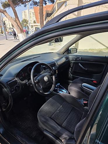 4 ayaq: Volkswagen Golf Variant (Universal) – yaşıl rəng Xüsusiyyətlər: - — 6