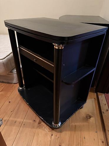 set mebel: İşlənmiş, Düz TV altlığı, Polkalı, Laminat — 2