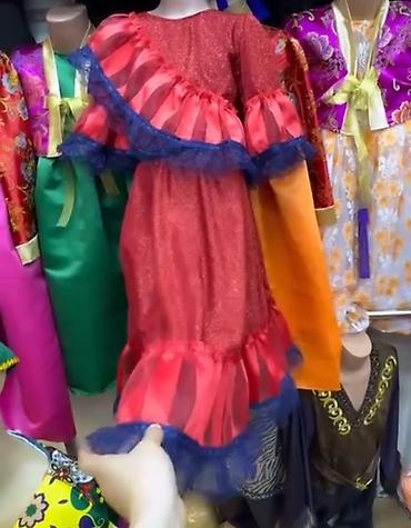 Карнавальные костюмы: Новогодние карнавальные костюмы - Дед Мороз: роскошные красные шубы с — 18