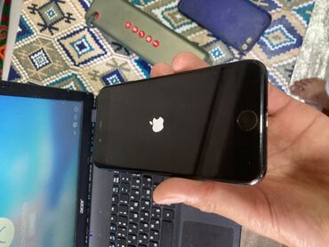 купить ноутбук макбук бу: IPhone 7, Б/у, 128 ГБ, Black Titanium, Зарядное устройство, 80 %