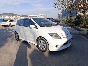 надия: Toyota ist: 2002 г., 1.5 л, Автомат, Бензин