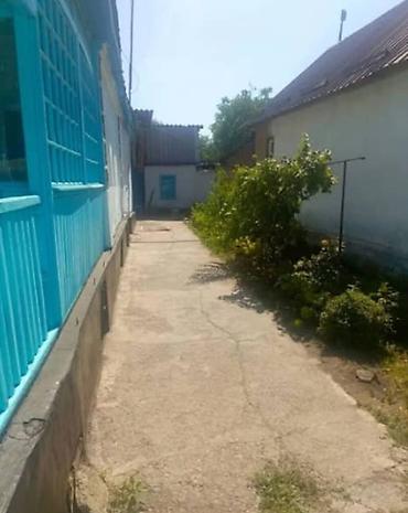 Үйлөр: 5 бөлмө, 57 м², Кара-Балта, Менчик ээси — 6