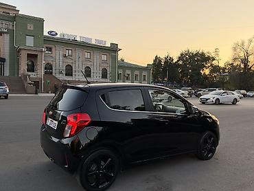 Транспорт: Chevrolet Spark: 2019 г., 1 л, Вариатор, Бензин, Хэтчбэк — 4