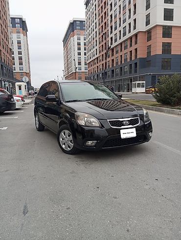 Kia: Kia Rio: 1.4 l | 2010 il Hetçbek — 1