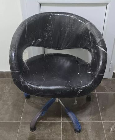 Restoran mebeli: Təkərsiz, Süni dəri