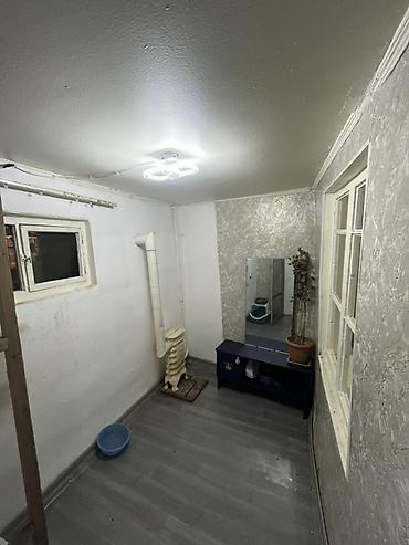 evlər studiya: Komunal daxil. Kirayə ev. Qiymət 1 xanıma aiddir. Yalnız xanımlara. 2 — 3