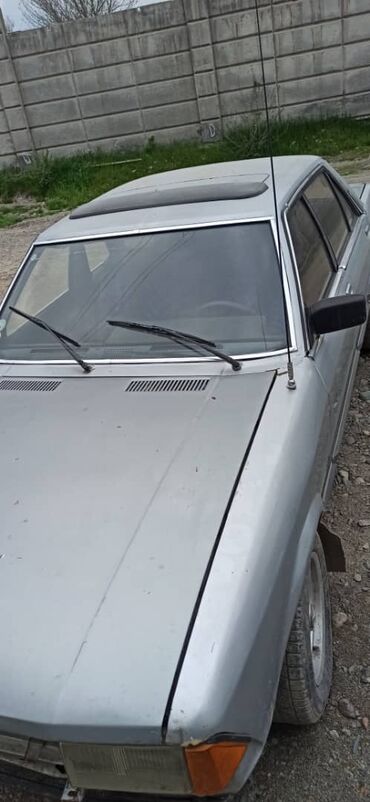аварийных авто: Ford Granada: 1982 г., 2 л, Механика, Бензин, Седан