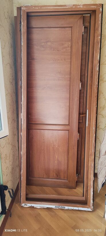 Divanlar: Plastik qapi 2eded 219/82sm
80azn biri
8ci mkr 5590 leli
