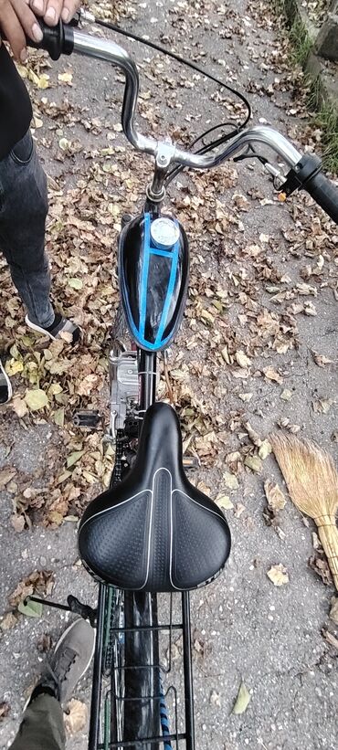 Mopedlər,skuterlər: Benzin mühərrikli velosiped - Çərçivə: PILOT markalı şosse/şəhər — 9