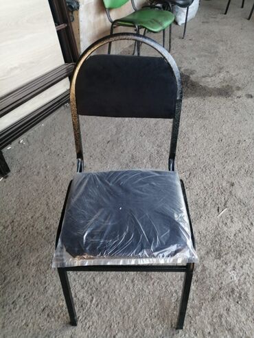 Masa və oturacaq dəstləri: Tədris kursları üçün stol stul desti. Hazirliq kursları üçün masa və — 13