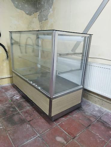 kitab refi mebel: Quru vitrin 250 Azn. Tecili satilir. Uzunluq 1.50, derinlik — 1