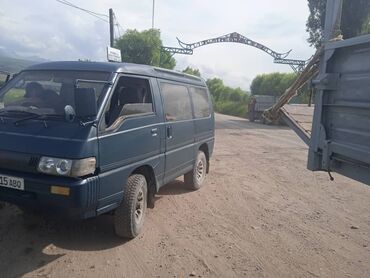 расрочкага машина алам: Mitsubishi Delica: 1993 г., 2.5 л, Автомат, Дизель, Вэн/Минивэн