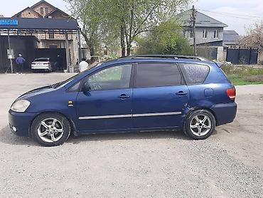 владелец: Toyota Avensis Verso: 2003 г., 2 л, Механика, Дизель, Минивэн — 4