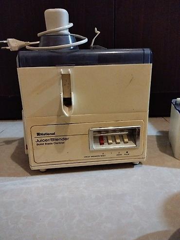 sokcəkən masin: Sovet mətbəx avadanlığı. Ətçəkən maşın Sokçəkən maşın Elektrik — 2