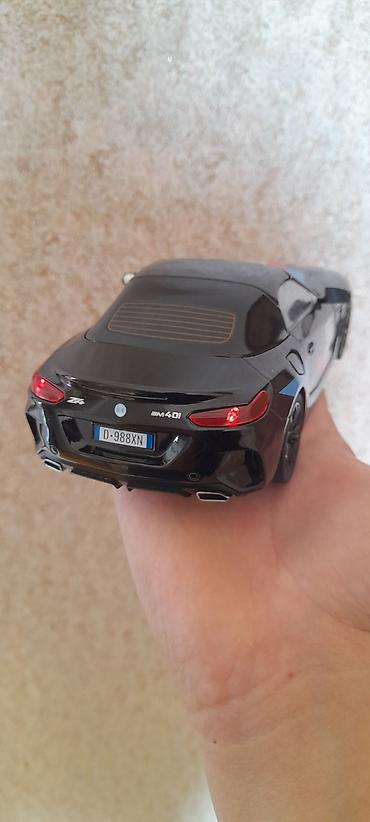 Avtomobil modelləri: Bmw 1:22 Ölçüdə Təzədir Səsli və İşıqlı Model avtomobil – BMW Z4 M40i — 2