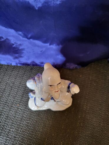 Figurice i makete: Porcelanska nova,vintaz figura kineski mudrac. Figura na lalafo.rs — 4 Figurice i makete: Porcelanska nova,vintaz figura kineski mudrac. Figura — 4