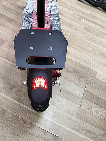 Elektrikli samokatlar: Elektrikli skuter – güclü ön işıqlar və amortizasiya ilə surət 60km — 5