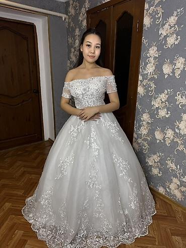 Свадебные платья: Свадебные платья б/у в отличном состоянии — 18