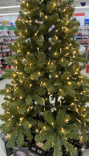 Yeni il ağacları: LED işıqlı Yeni il ağacı – payetli bəzəklərlə - Realistik iynəyarpaq — 9