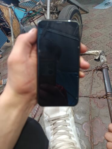 скупка мобильных телефонов на запчасти: IPhone 11 Pro, Б/у, 256 ГБ, Коралловый, Защитное стекло, Чехол, Кабель, 85 %