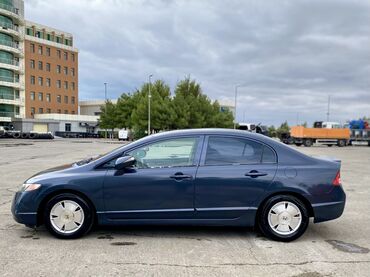 Honda: Honda Civic: 1.3 l | 2006 il Sedan — 10