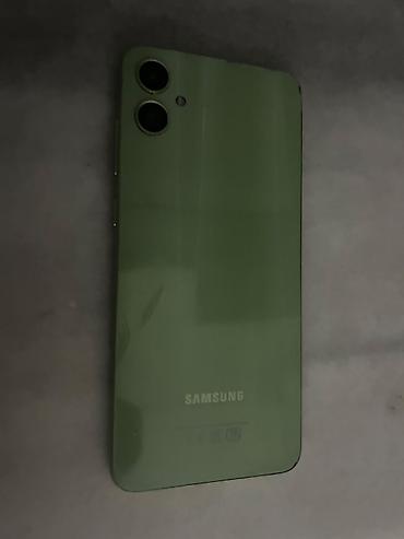 samsung a 65: Samsung Galaxy A05, 64 GB, rəng - Yaşıl — 2