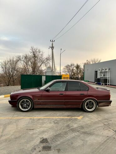 BMW: BMW 5 series: 1993 г., 2.8 л, Механика, Бензин, Седан