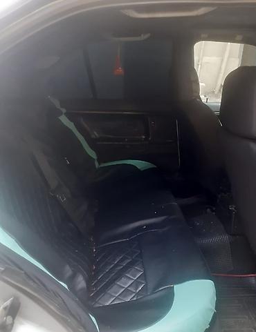 kompressor teh: BMW 3 Series sedan (E36), gümüşü rəng. - Kuzov: 4 qapı, aerodinamik — 3