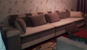 продаю мягкую мебель: Угловой диван, цвет - Серый