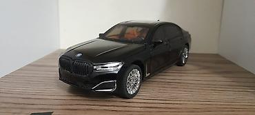 Искусство и коллекционирование: Bmw 7 seriya 760li 1:24 Ölçüdə Səsli və İşıqlı Hər yeri açılır — 1