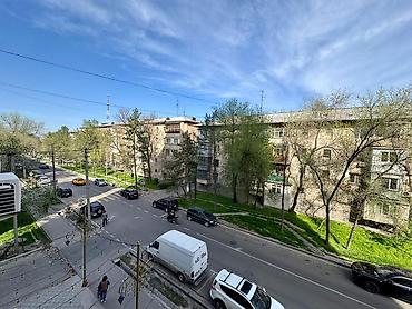 Квартиры: 1 комната, 53 м², Элитка, 3 этаж — 2