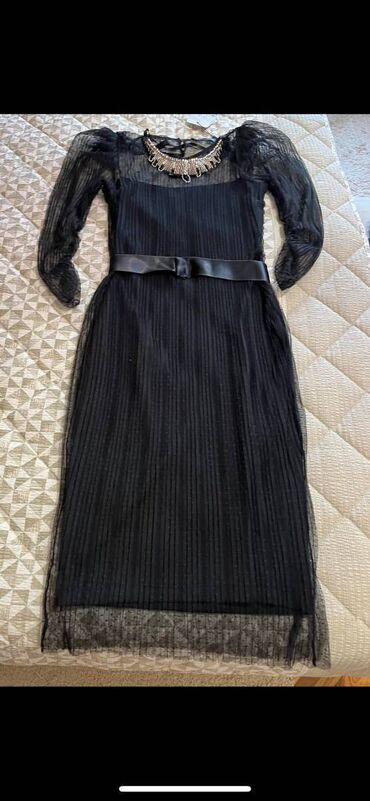 haljina svilena elegantna life time br: PS Fashion XL (EU 42), bоја - Crna, Večernji, maturski, Dugih rukava