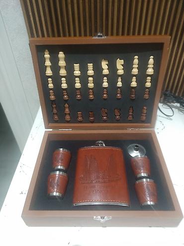 İdman və hobbi: Azerbaijan Souvenir – Şahmat və içki seti olan taxta qutu Məhsul — 1