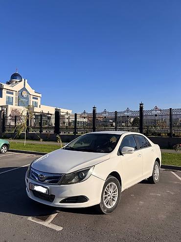 byd e5 цена в китае: BYD E5: 2019 г., 0.1 л, Автомат, Электромобиль, Седан — 1