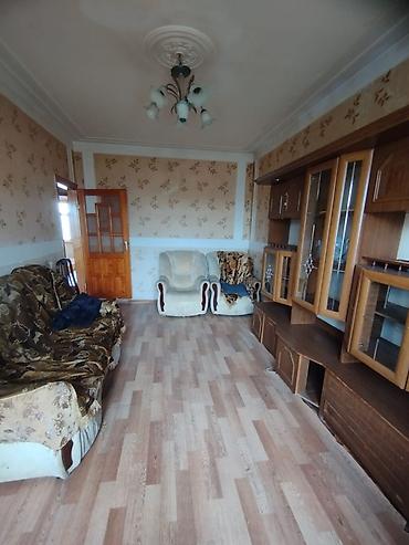 Mənzillər: Bakı, Yeni Yasamal, 3 otaqlı, Köhnə tikili, m. İnşaatçılar, 80 kv. m — 6