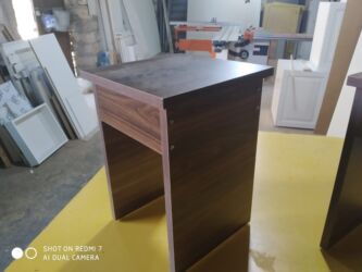 столы из натурального дерева: Kuxna üçün tabletka hündürlüyü 44 Kuxna tabletkasi 4 ədəd biri 6 azn