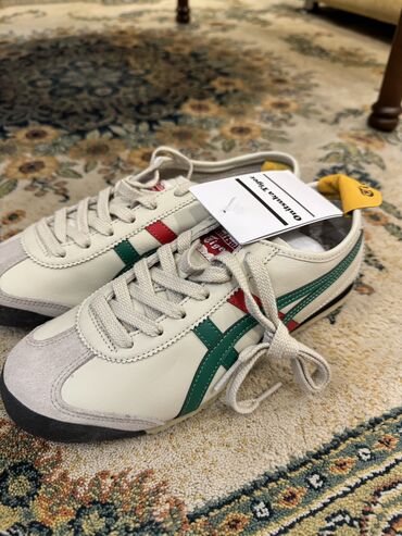 обувь для гор: Продаю кроссовки известного японского бренда Onitsuka tiger